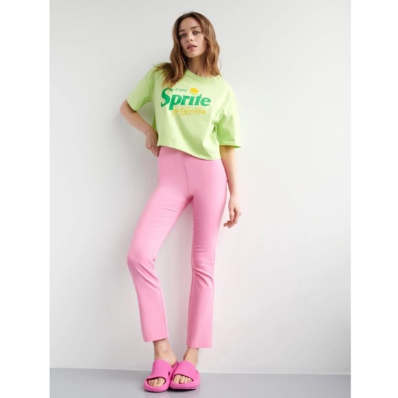 NWT Sprite Women's Graphic T-shirt Cotton Green Licensed Product - Picture 2 of 3
